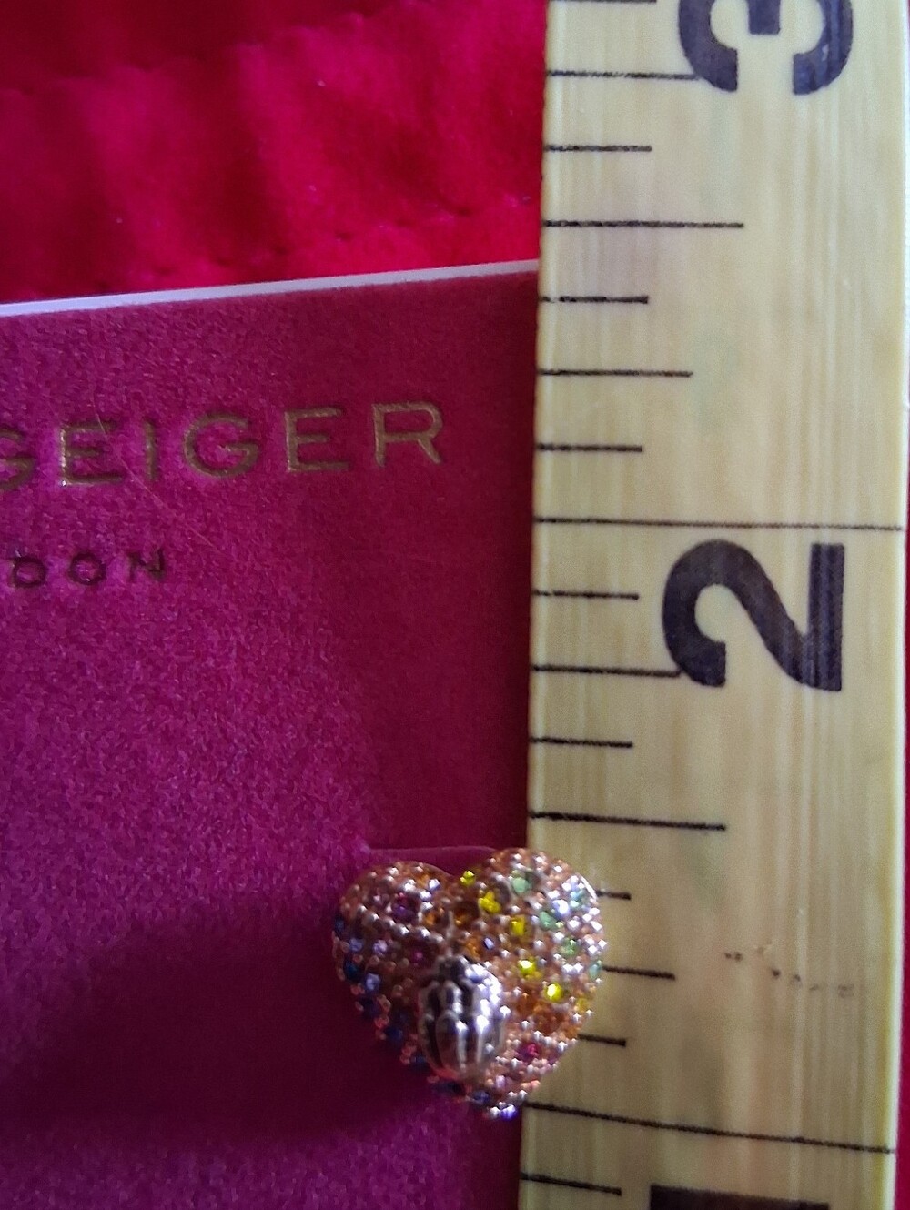 Kurt Geiger Heart Stud Earrings - Picture 4 of 5